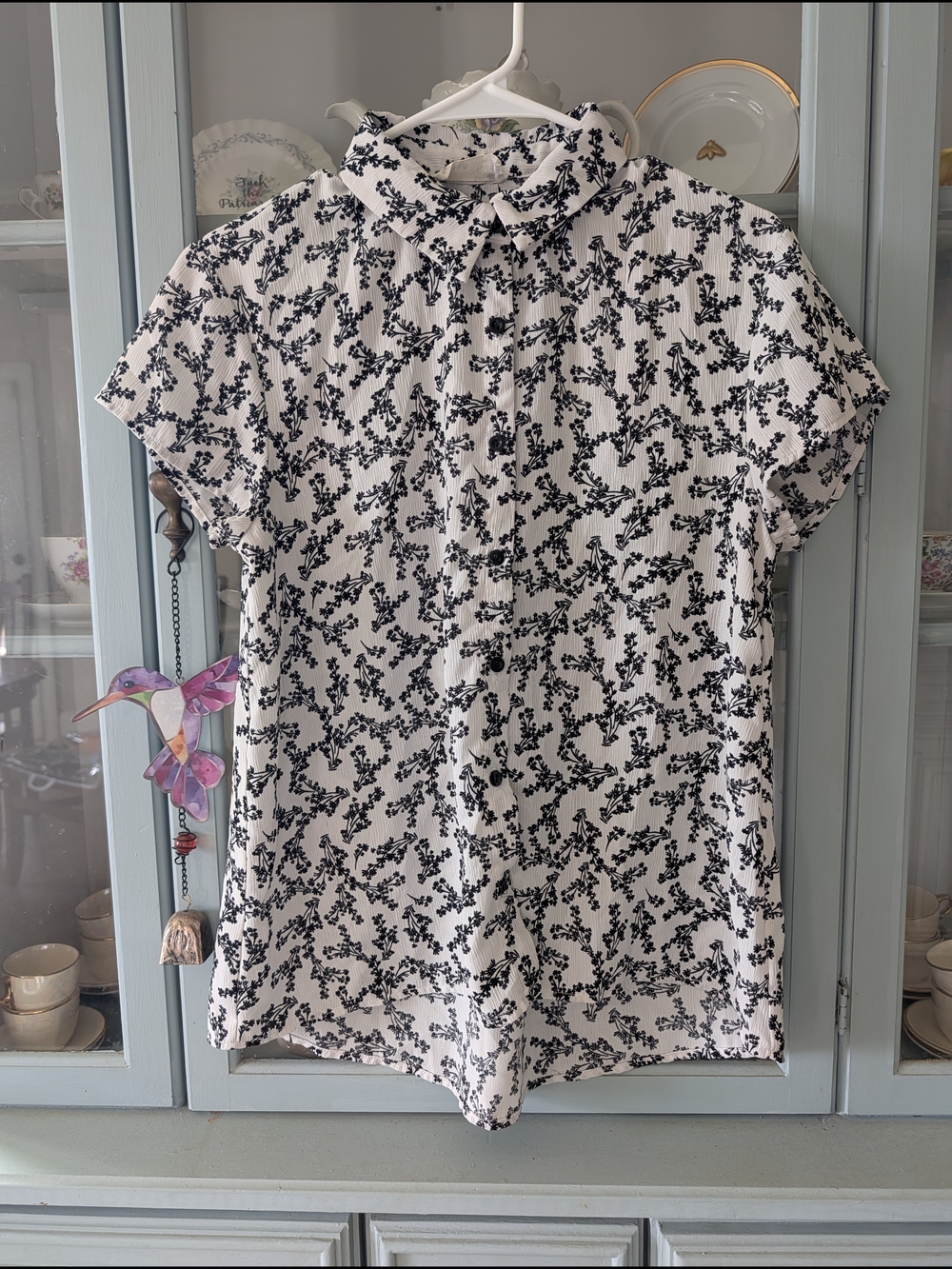 everleigh White Short-Sleeve Button-Down Shirt with Black Floral Print